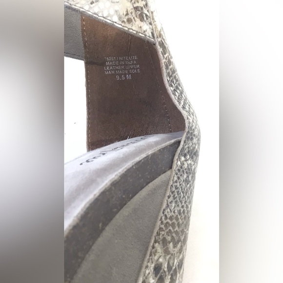 Diba True Womens Nite Lite Leather Snake Print Taupe Ankle Strap Wedge Sandal - Picture 9 of 10